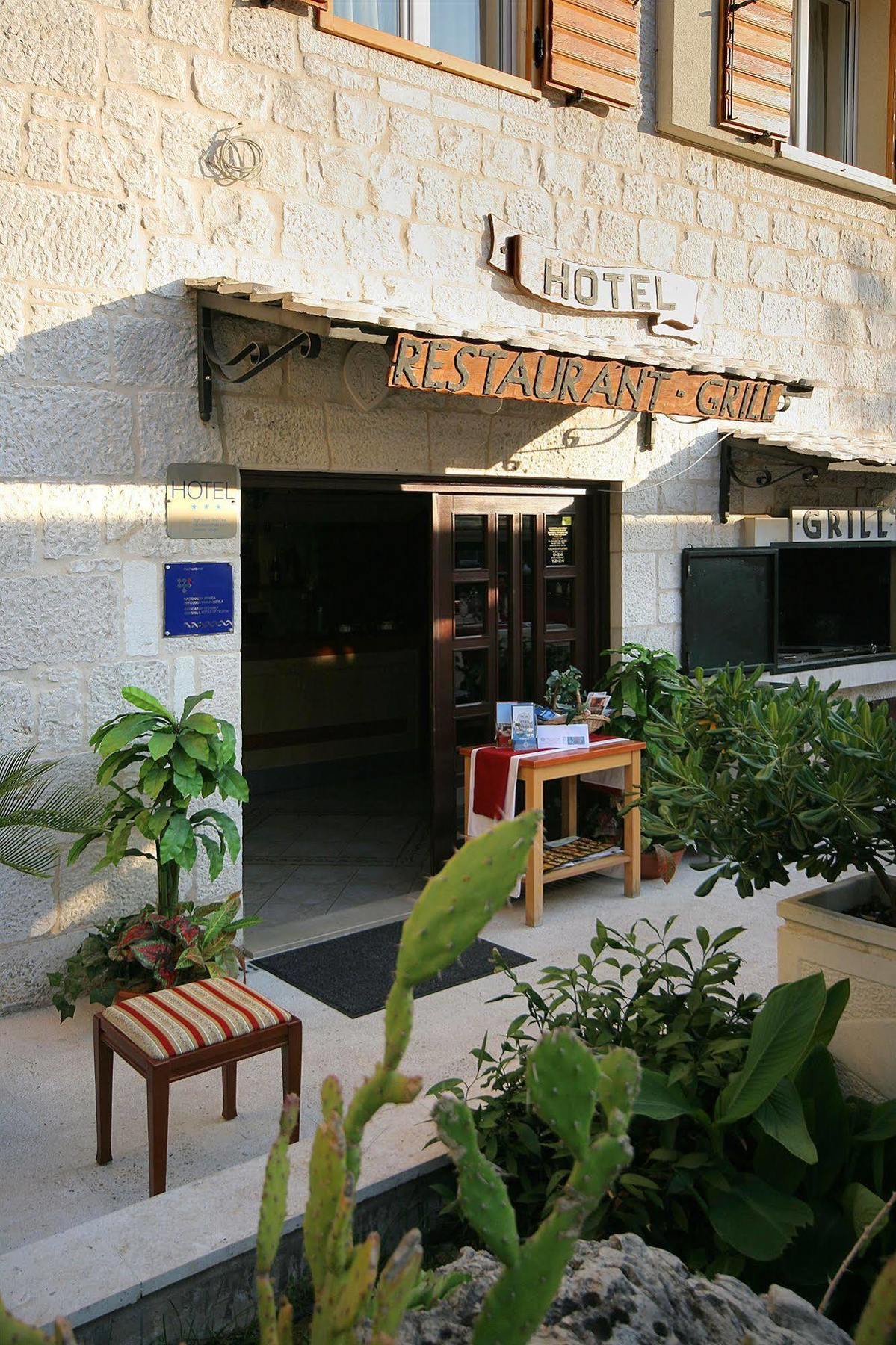 Hotel Trogir Exterior foto